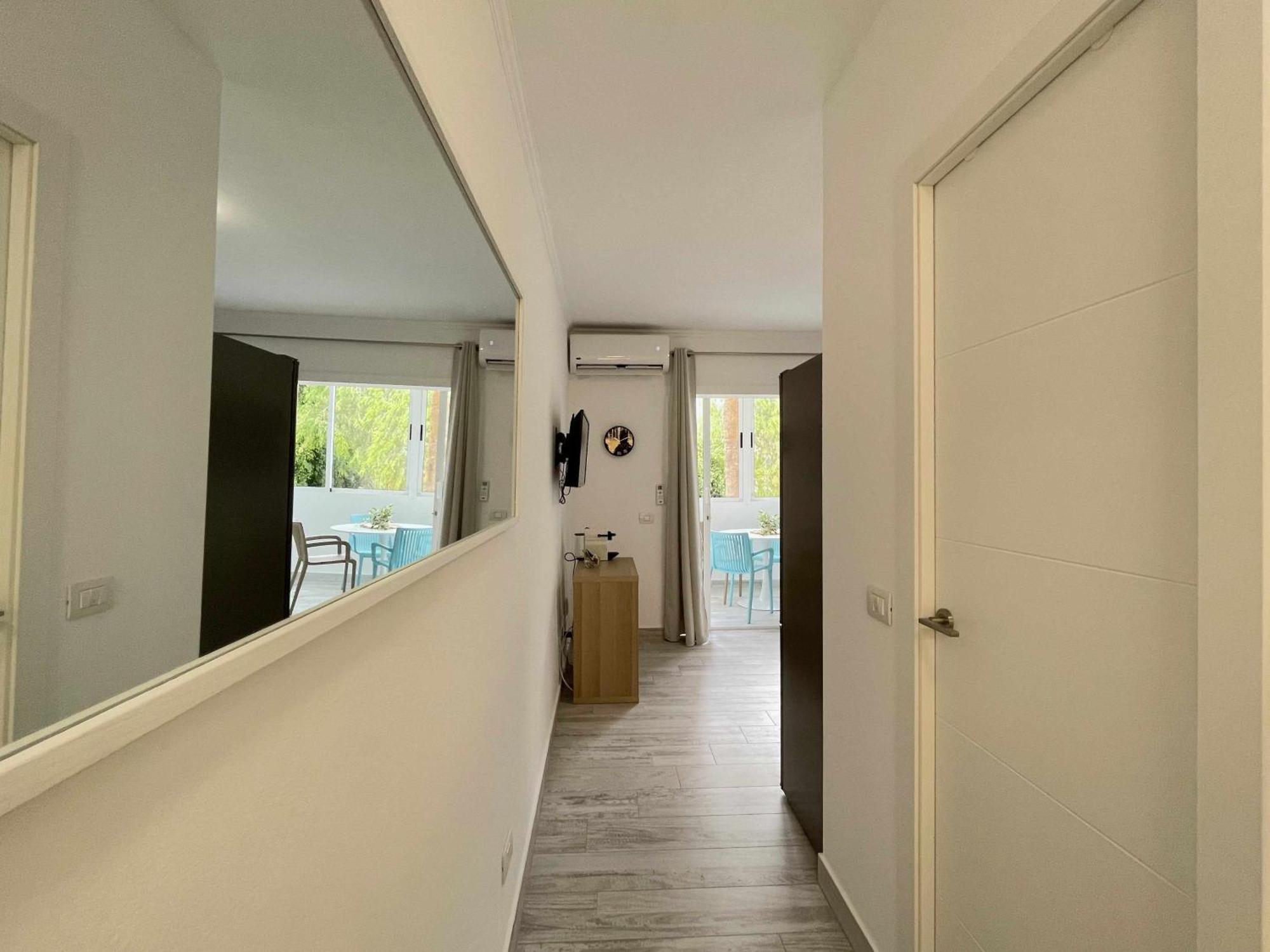 Markethome Lagos De Mareverde Адехе Екстериор снимка